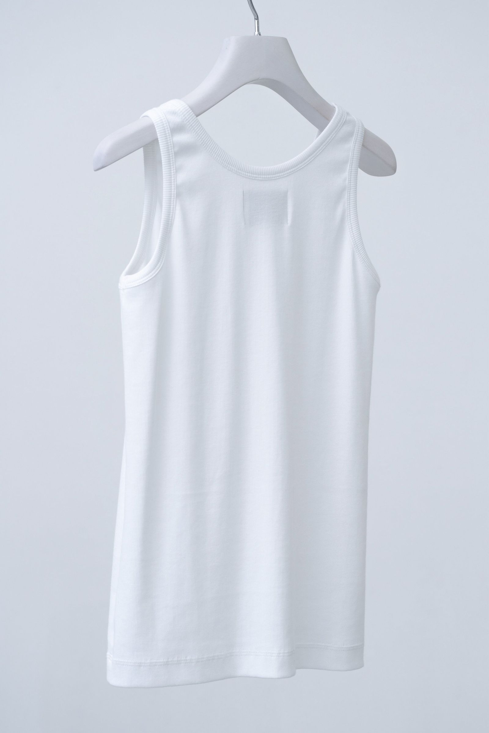 Tank-UU [white]