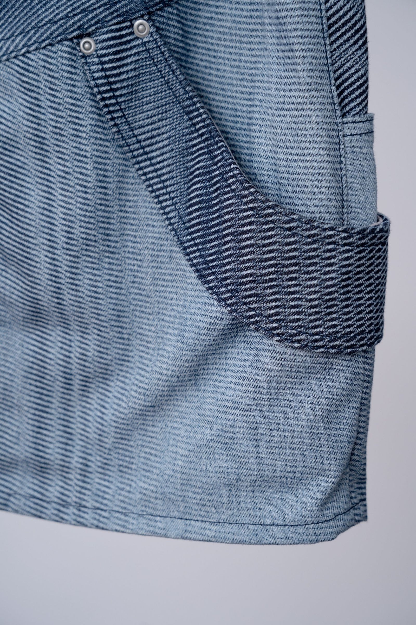 Mirage Bleach Mini Skirt [navy]