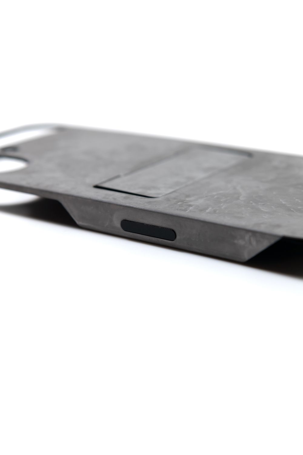 【iPhone16対応】FLAP series / CONCRETE MATTE [コンクリートマット] / スタンド付きiPhone16ケース