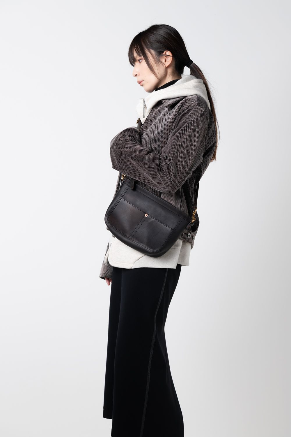 【ラスト1点 / 25SS】LEATHER TELEPHONE SHOULDER BAG -SMALL [BLACK] | テレフォンショルダーバッグ / ブラック