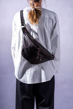 【25SS予約商品】LEATHER WAIST BAG [BLACK] | ウエストバッグ / ブラック