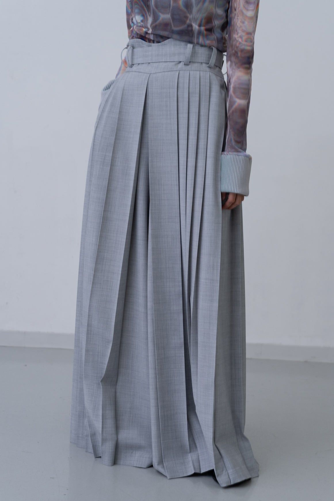 Hak Pleats Pants U [grey]