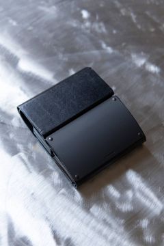 ARTICULAR WALLET [BLACK MATTE] / アーティキュラーウォレット [ブラックマット] | 二つ折り財布