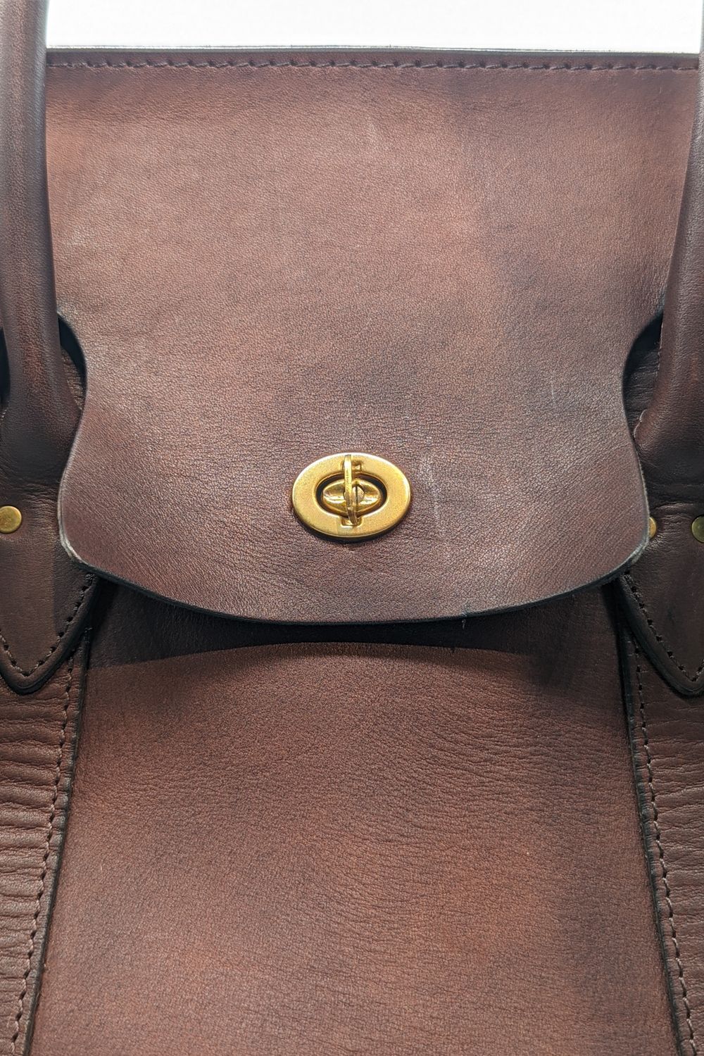 【25SS予約受付中｜12/17まで】レザーサドルトートバッグ [ブラウン] / LEATHER SADDLE TOTE BAG [BROWN]