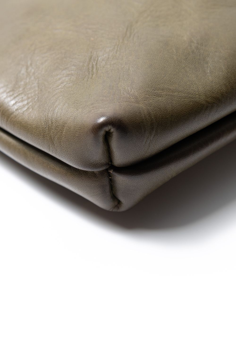 LEATHER TRAVEL PORCH [OLIVE] | トラベルポーチ / オリーブ