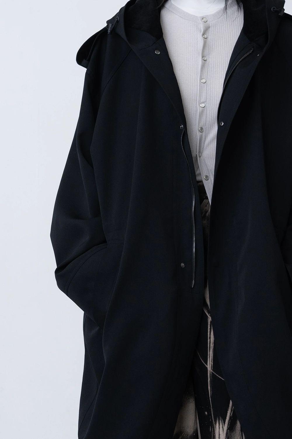 【26AW / 予約受付中】Disk Over Coat [black] - ディスクオーバーコート [ブラック] / FW26OU03