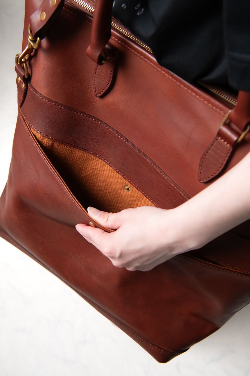 【ラスト1点 / 26SS】LEATHER NELSON 2WAY BAG [CAMEL] | ショルダーバッグ/ トートバッグ (2Way) [キャメル]