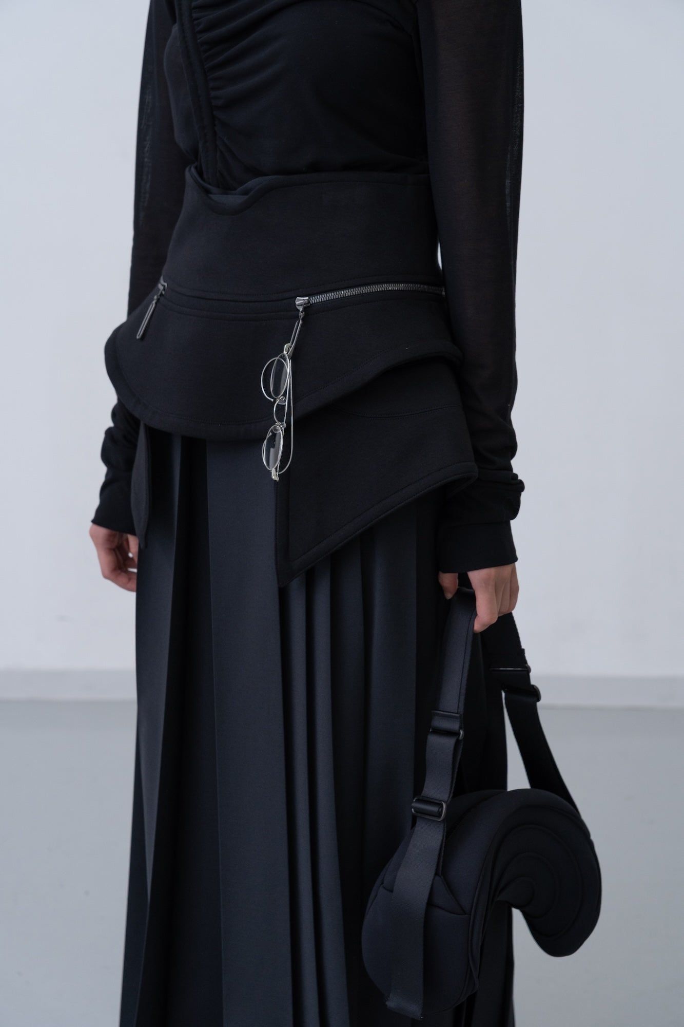 Hak Pleats Pants U [black]