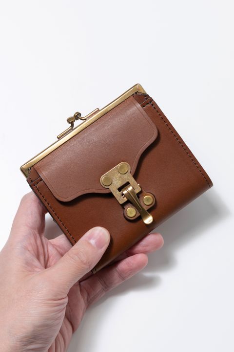 【24AW】LEATHER VOYAGE PURSE WALLET [CORTESIA] | パースウォレット (二つ折り・がま口) / ブラウン