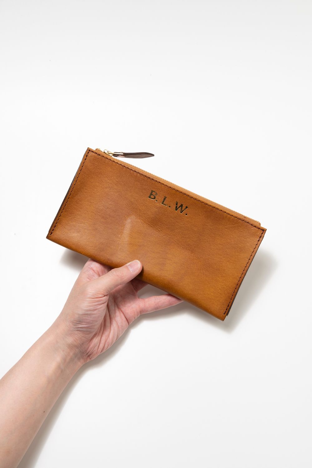 【ラスト1点 / 25SS】LEATHER WANDER POUCH【B.L.W.】/ SAND | マチ付きレザーポーチ / サンド