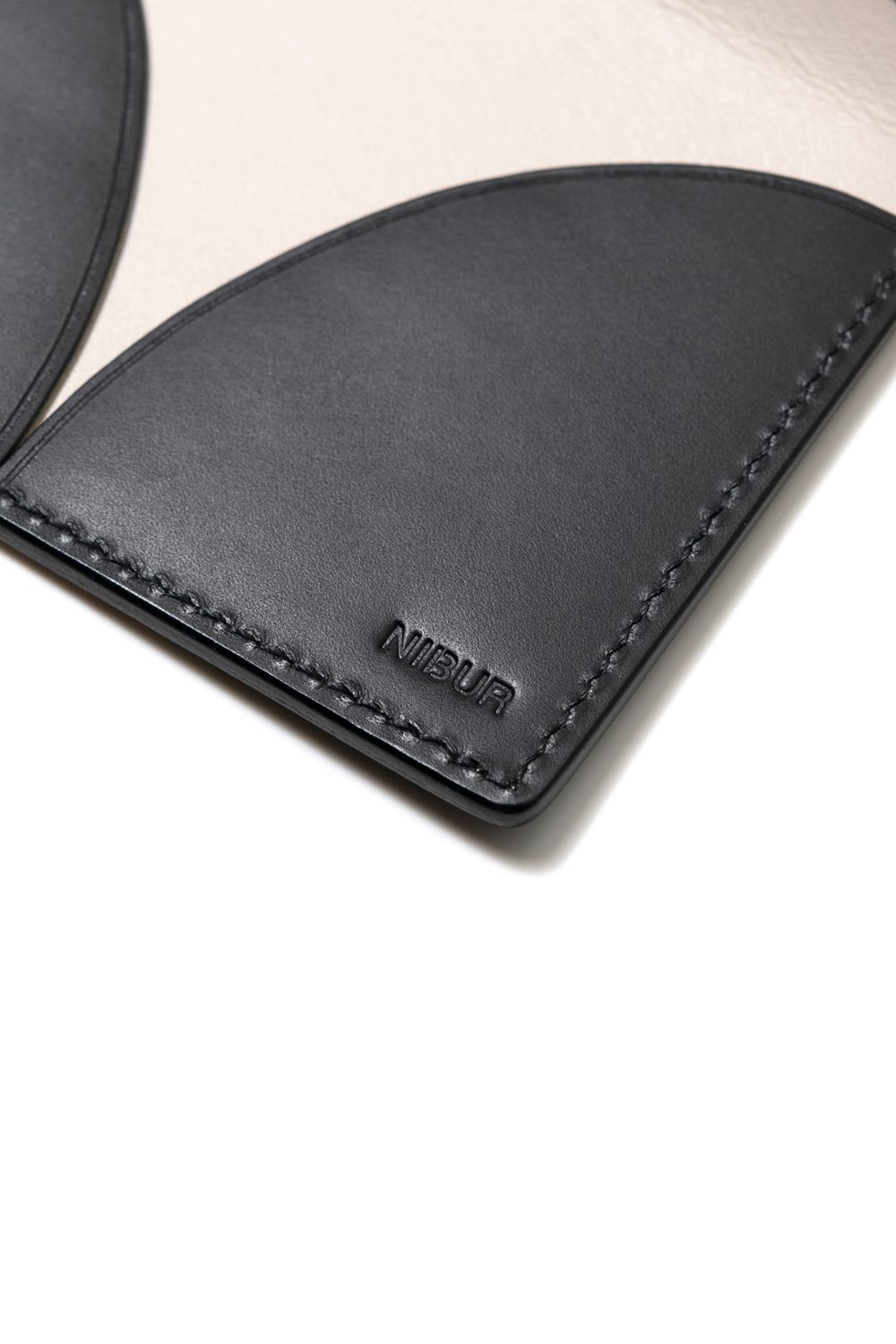 STARRY - Card case [BLACK]｜ご縁が広がる名刺入れ / ブラック