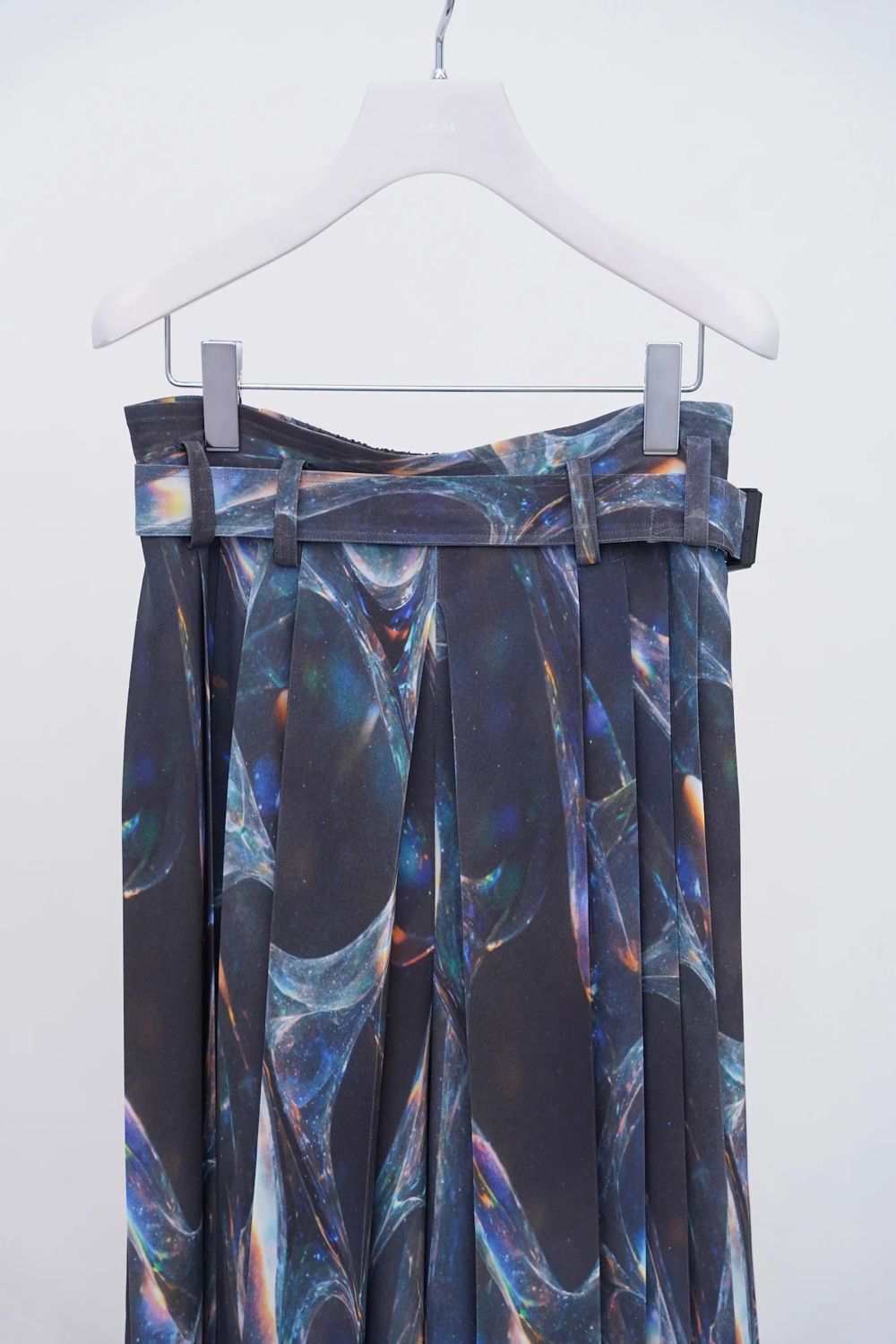 【26SS / 予約受付中】Hak Pleats Pants Oyster [deep]  - ハカマプリーツパンツオイスター [ディープ] / SS26BT05