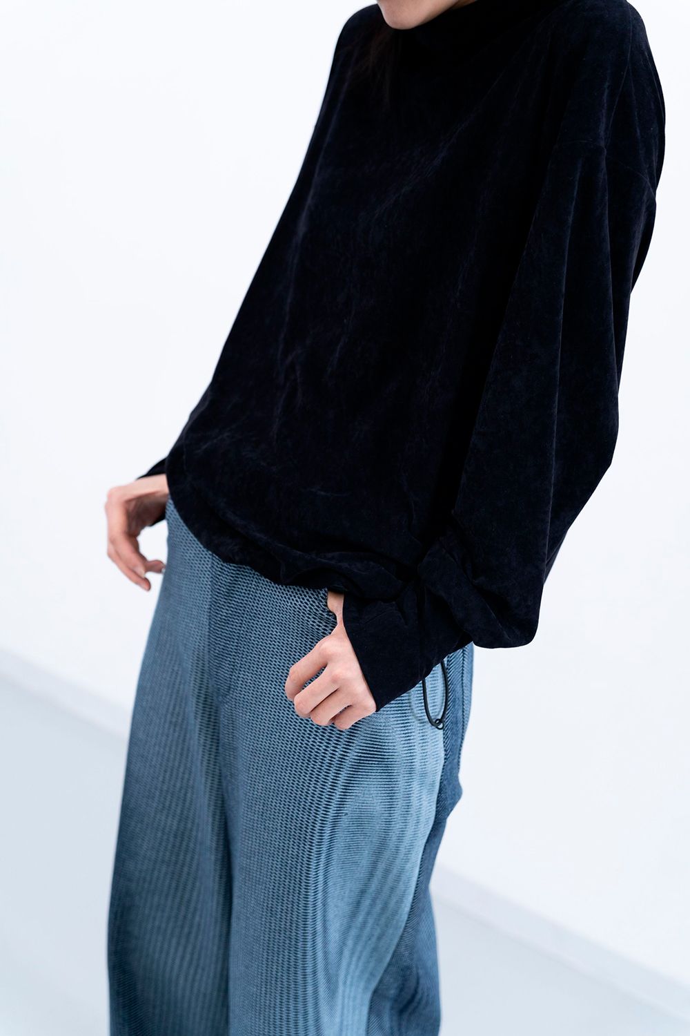 トップス HATRA Lunar Velour Moc Top Lunar Velour Moc Top / moss – HATRA OFFICIAL