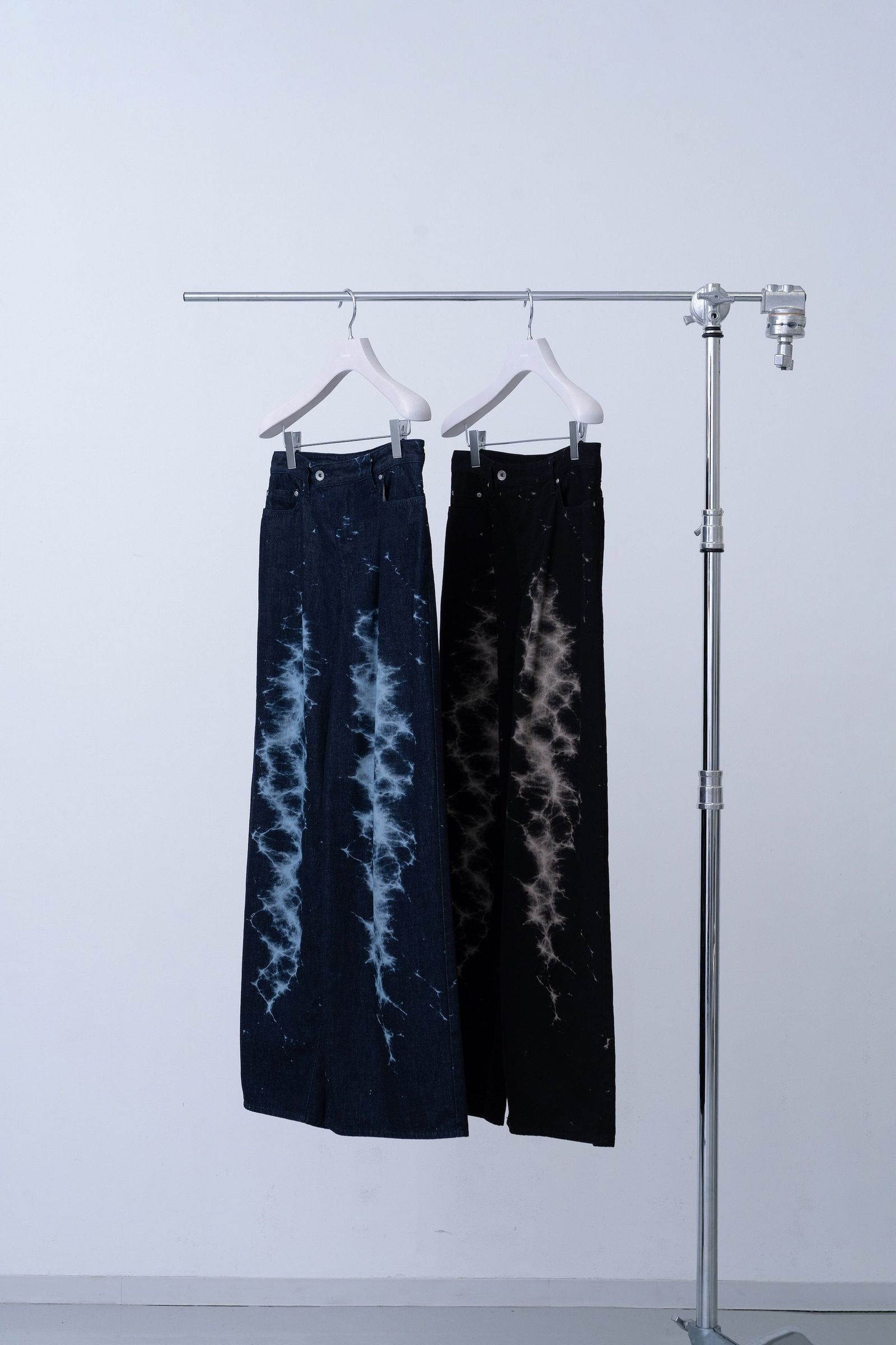 Caustics Bleach Denim [navy]