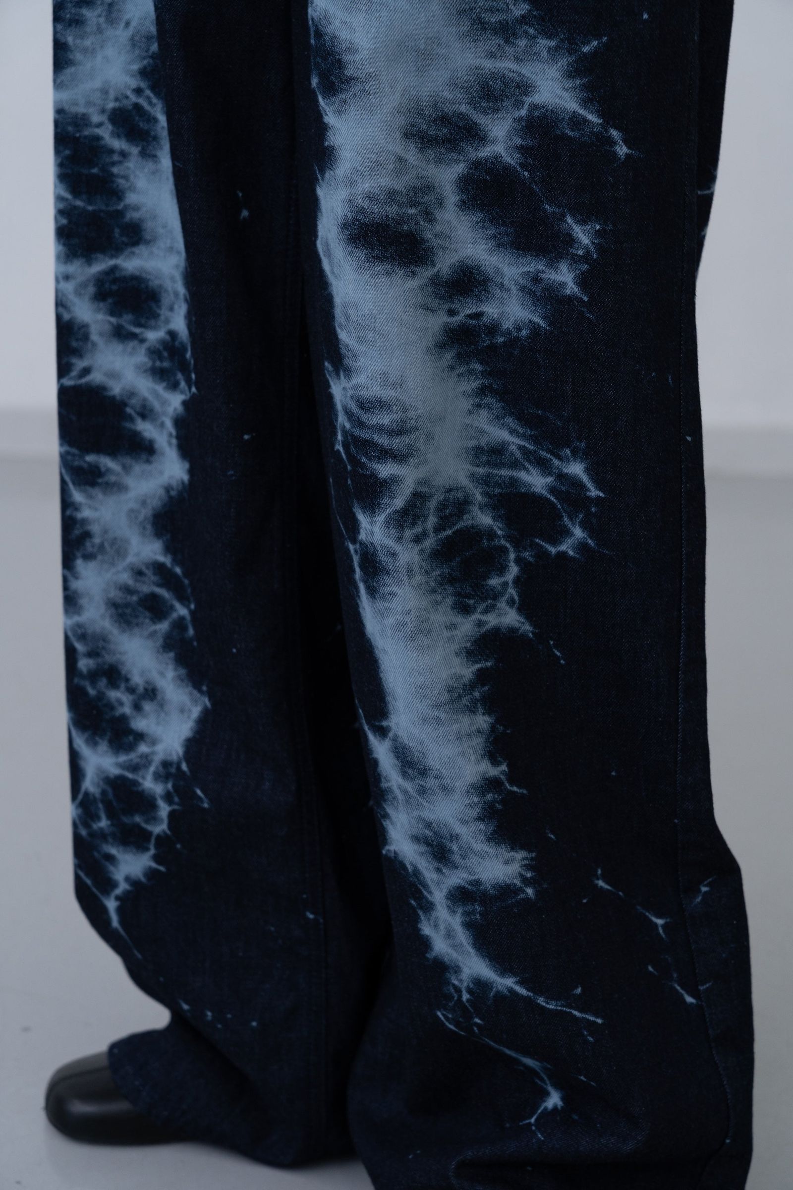 Caustics Bleach Denim [navy]