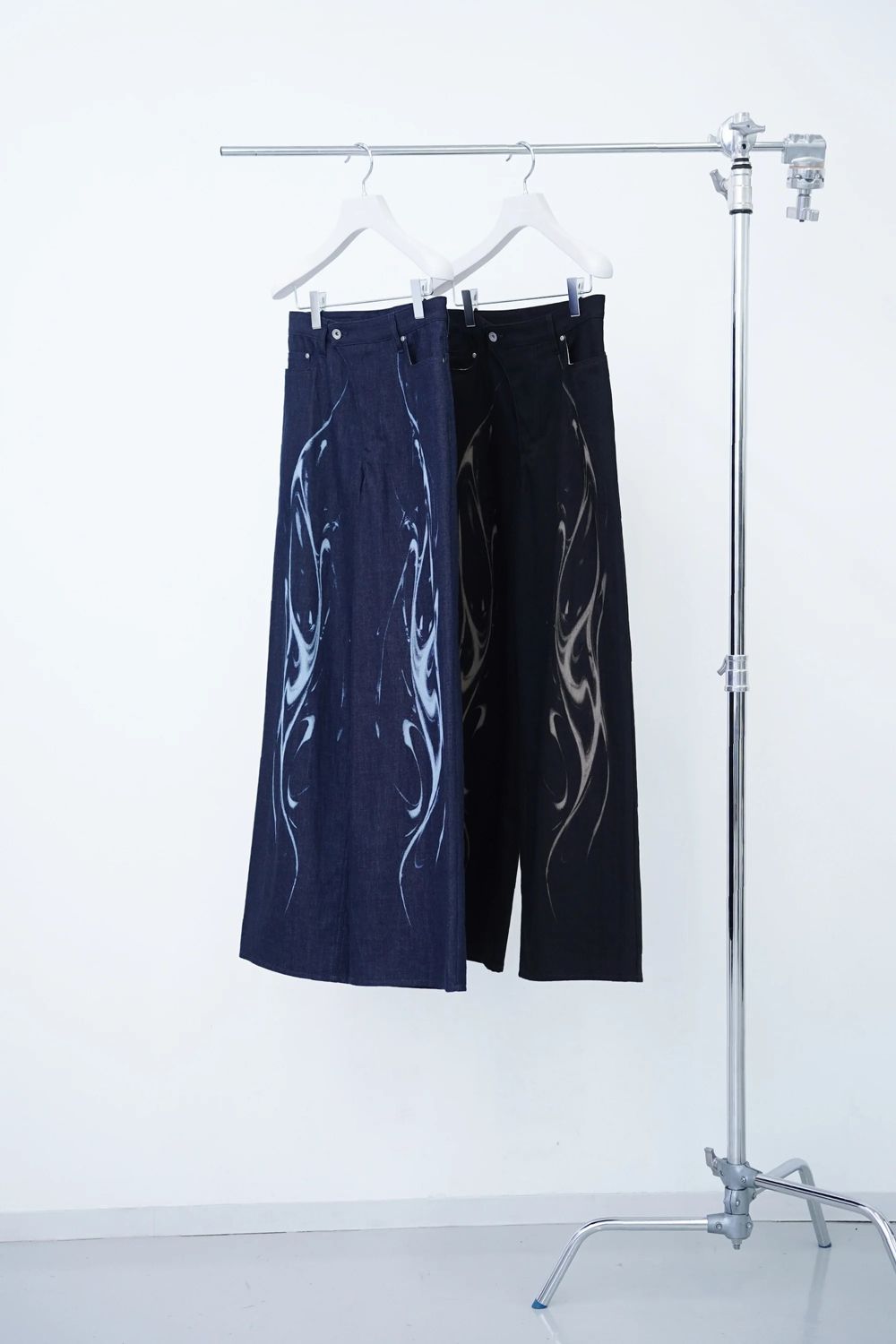 【26SS / 予約受付中】Refract Bleach Denim [black]  - リフラクトブリーチデニム [ブラック] / SS26BT09