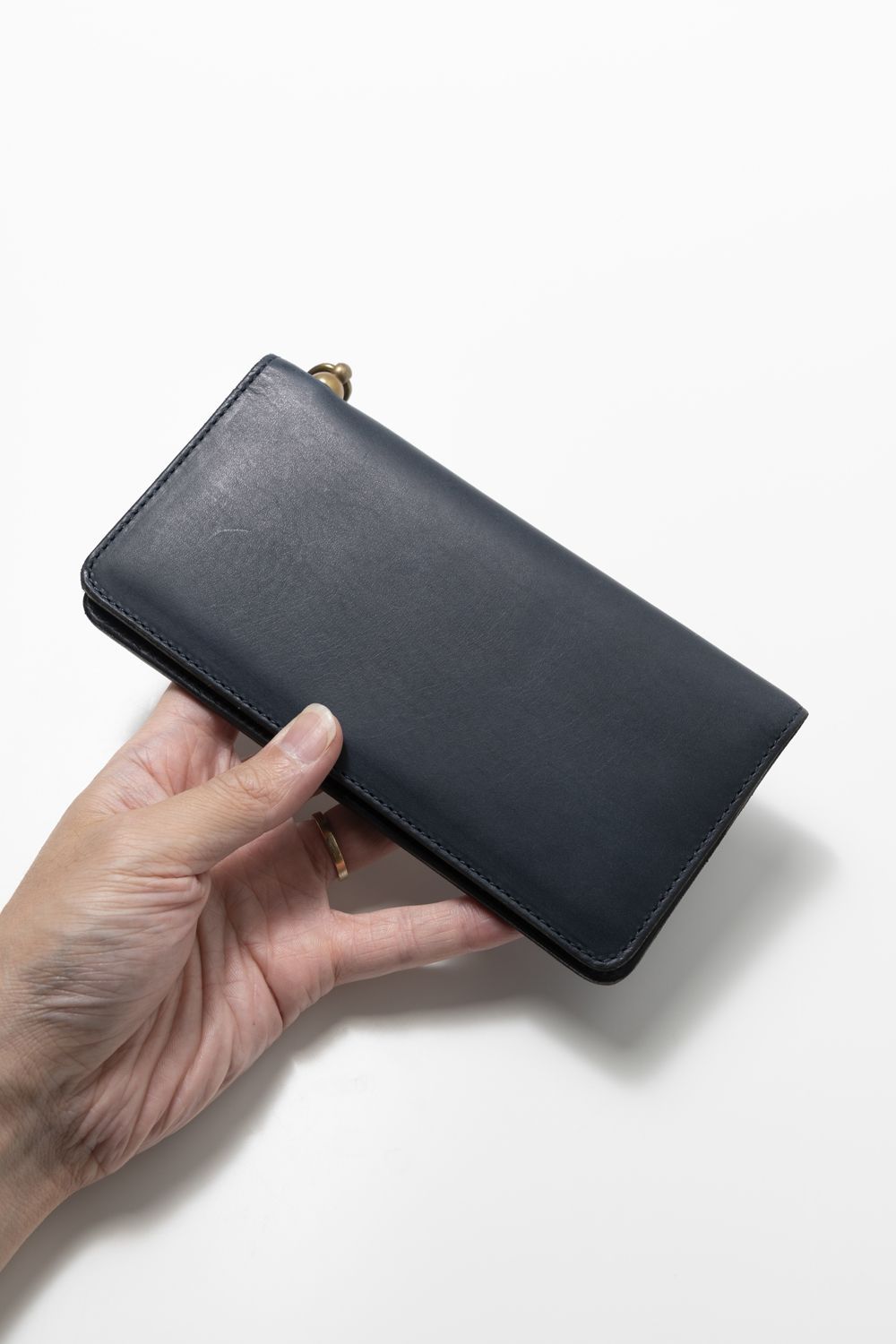 【25SS予約受付中｜12/17まで】LEATHER VOYAGE LONG WALLET [MARINE] | ロングウォレット / ネイビー