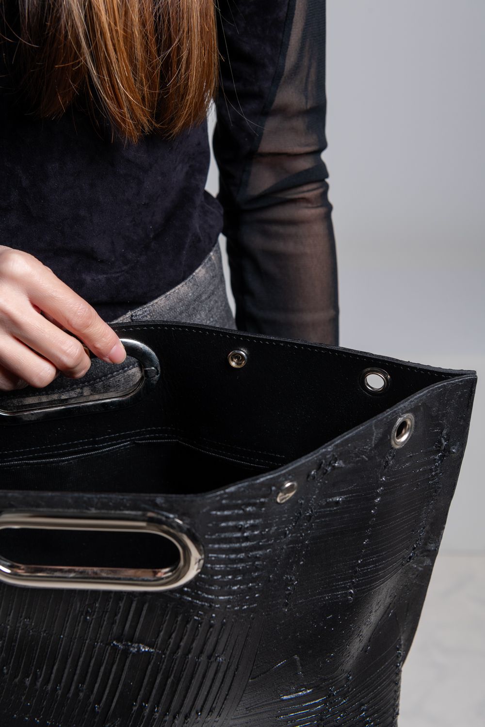 【お取り寄せ可能】壁クラッチ／ショルダー L・ヨコナガ [ブラック] / w25-05-bk