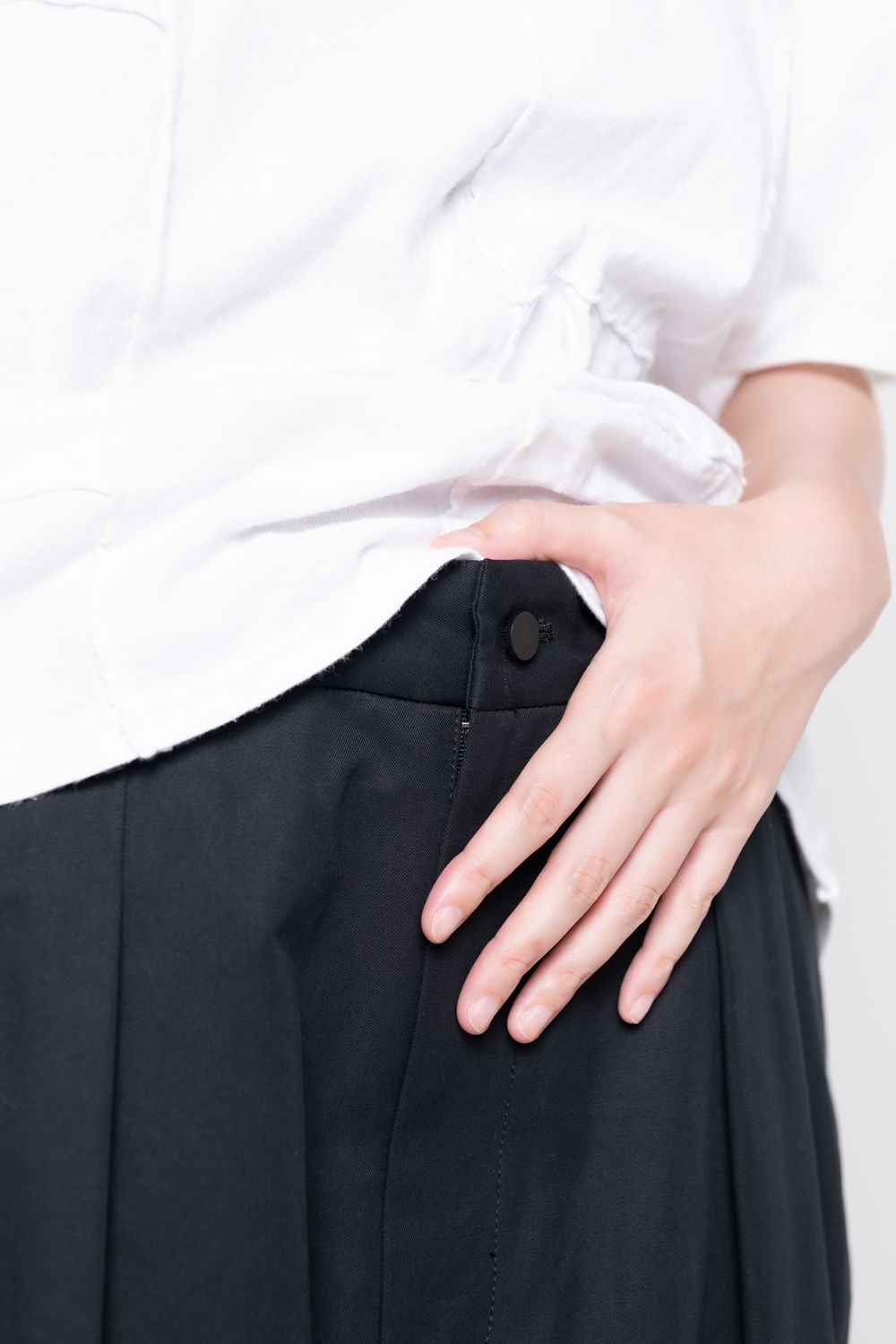 【23AW】tapered pants <FINX COTTON> [BLACK] - テーパードパンツ <フィンクスコットン> [ブラック] / vu-a23-p10