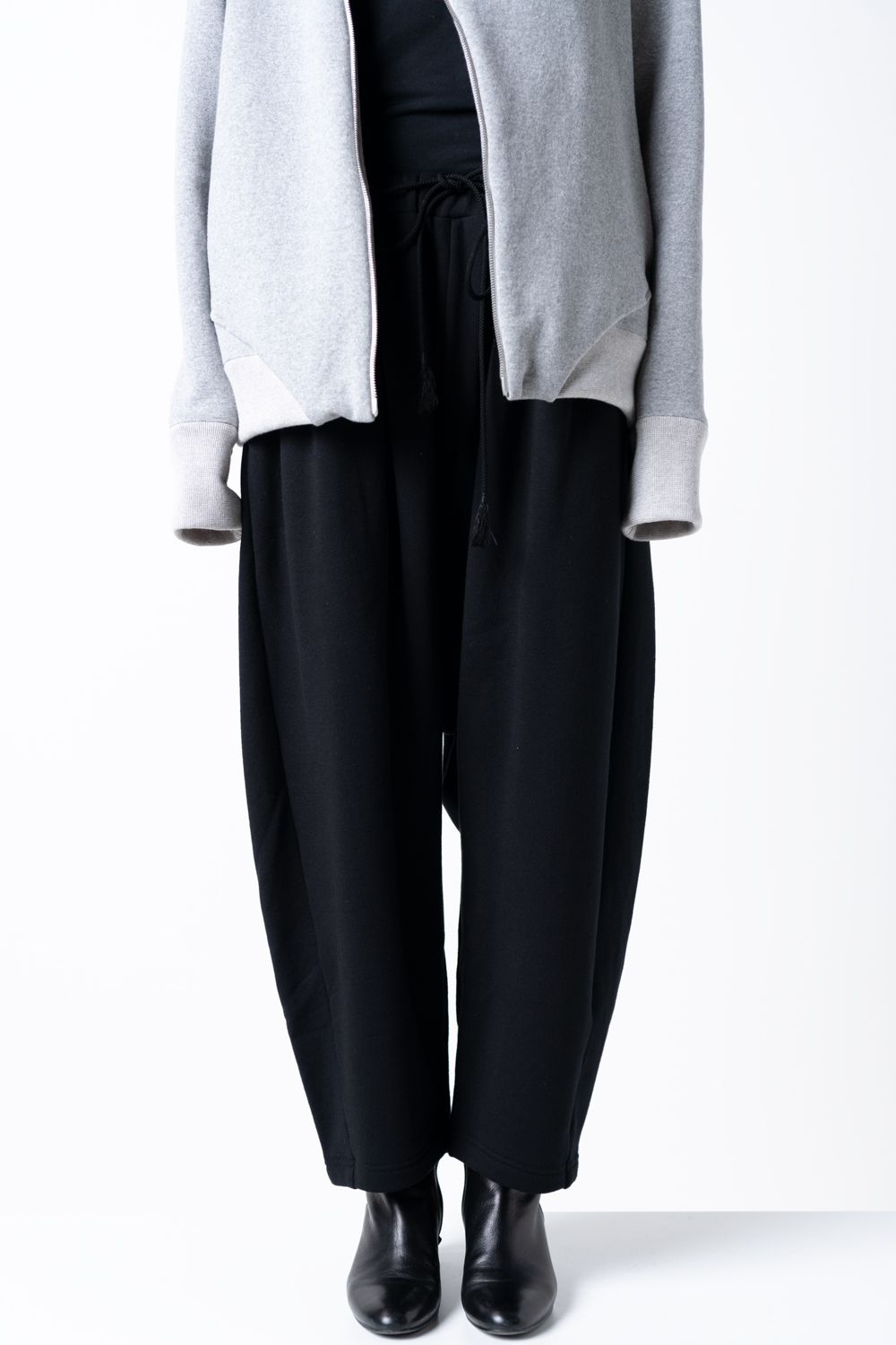 【23AW】chord balloon pants [BLACK] - コードバルーンパンツ [ブラック] / vuy-a23-p03