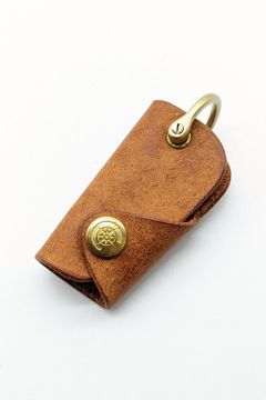 ボタンフックキーケース S [キャメル] / Button Hook Key Case [CAMEL] - プエブロ