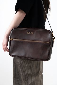 【ラスト1点 / 25SS】LEATHER  WANDER SHOULDER BAG [BROWN] / レザーワンダーショルダーバッグ [ブラウン]