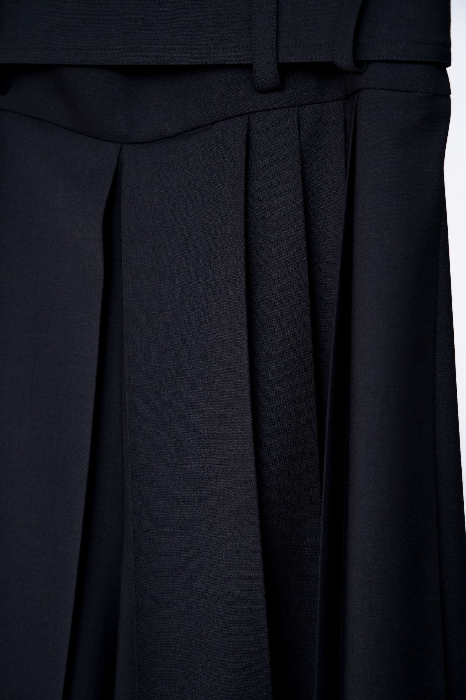 Hak Pleats Pants U [black]