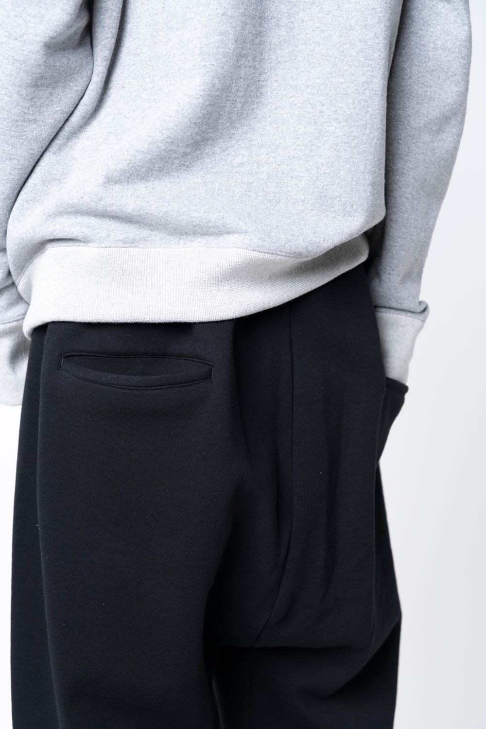 【23AW】chord balloon pants [BLACK] - コードバルーンパンツ [ブラック] / vuy-a23-p03