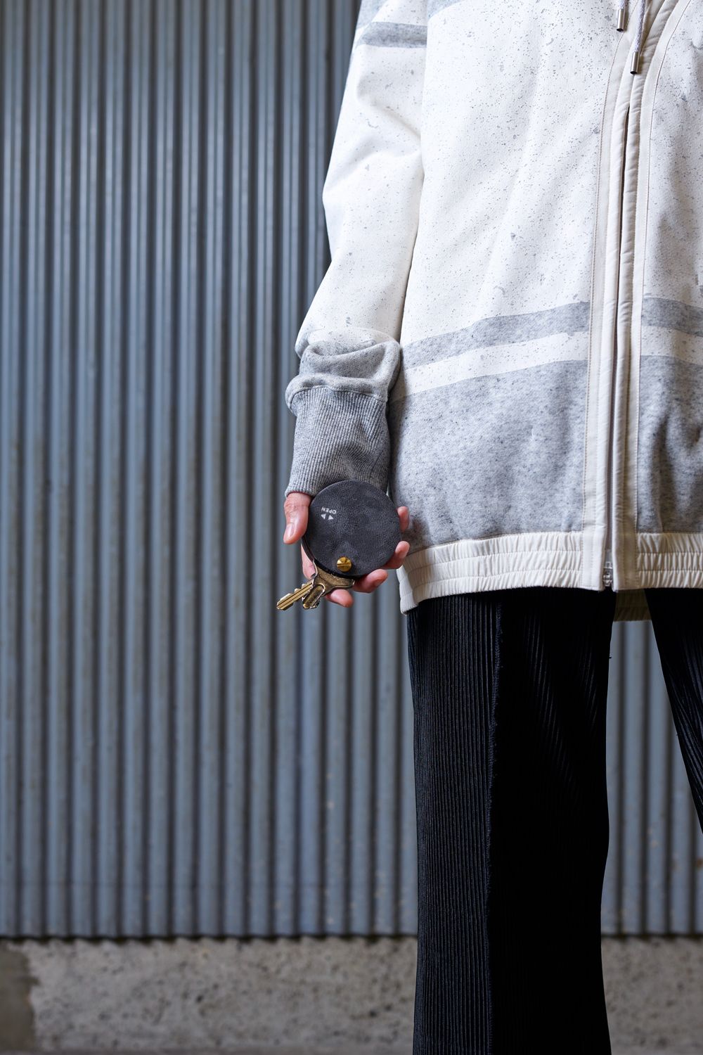 KEY CASE [GREY] / キーケース [グレー]