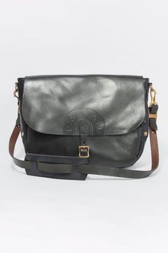 【25SS予約受付中｜12/17まで】LEATHER POSTMAN SHOULDER BAG - LARGE (U.S.MAIL) | ショルダーバッグ (ラージ) / 刻印あり