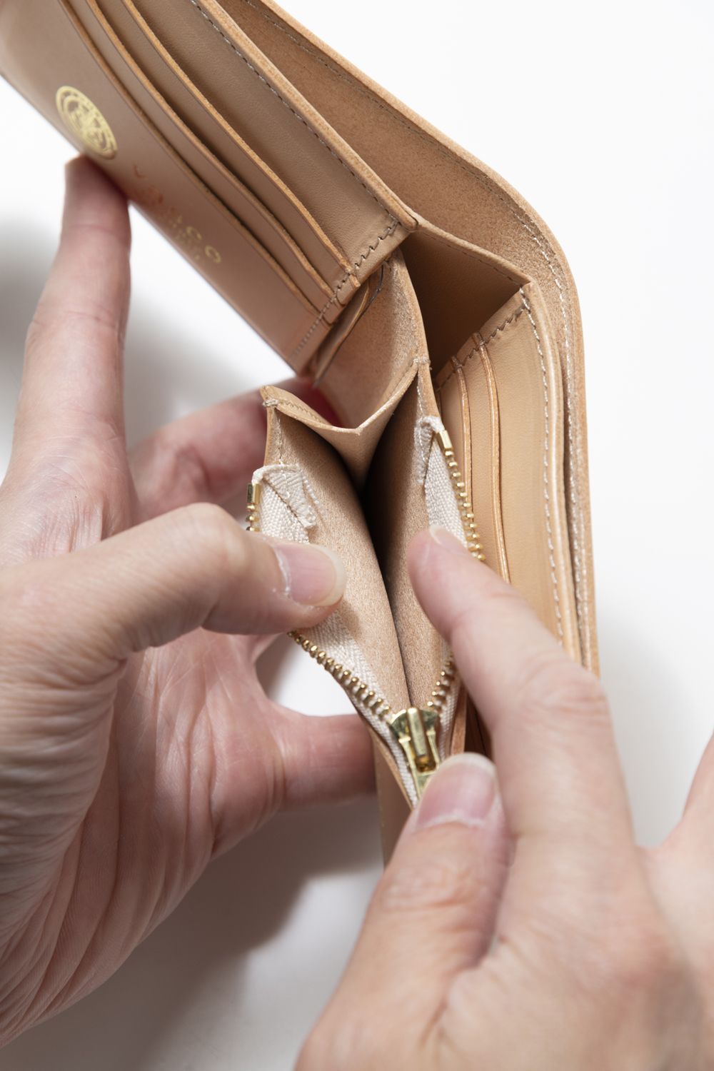【25SS予約受付中｜12/17まで】レザーネイバルミドルウォレット [ベージュ] / LEATHER NAVAL MIDDLE WALLET [SAND]
