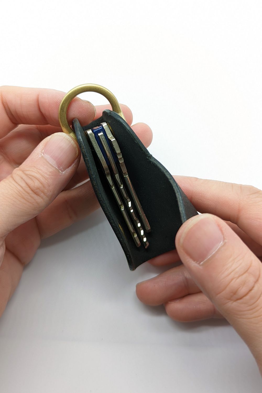 ボタンフックキーケース S [ブラック] / Button Hook Key Case [BLACK] - プエブロ