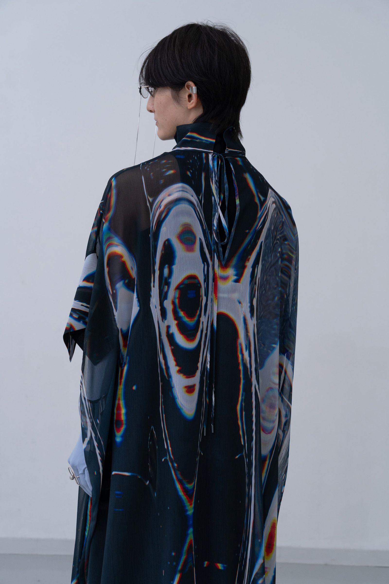 Phenomenal Sheer Robe [oil-black]
