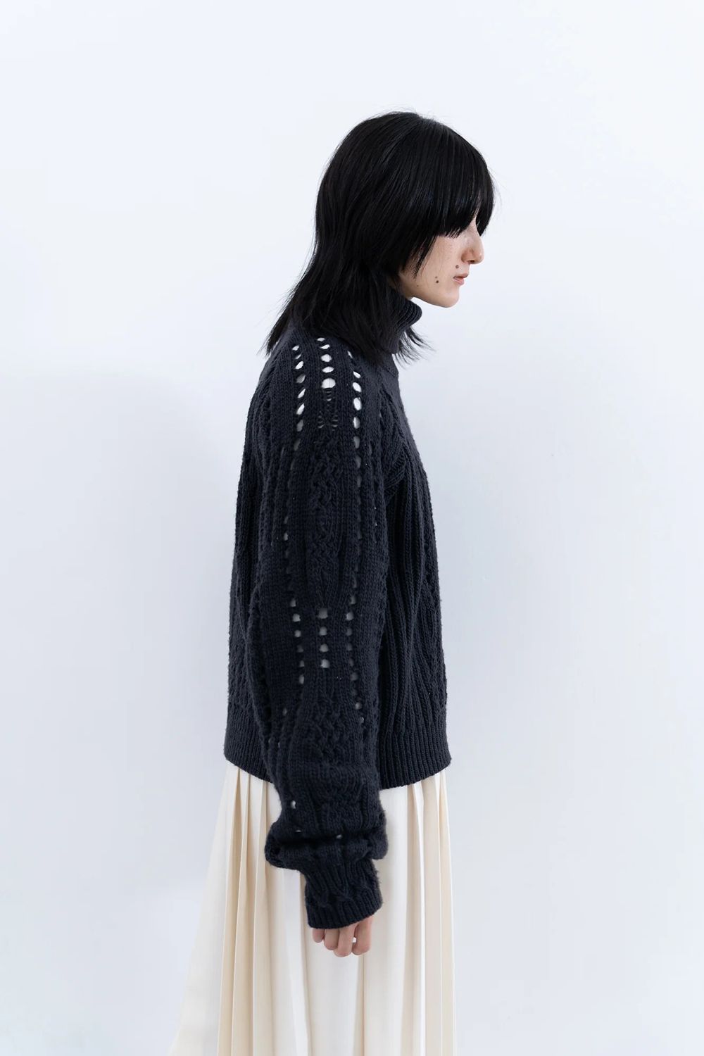 【アーカイブ展 / 1.18まで】Allele Cable Sweater [charcoal] - アレルケーブルセーター [チャコール] / FW25KN05