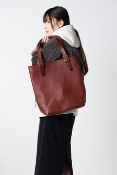 【ラスト1点 / 25SS】LEATHER TRAVEL TOTE BAG - HEIGHT [CAMEL] | トラベル トートバッグ (ハイト) / キャメル