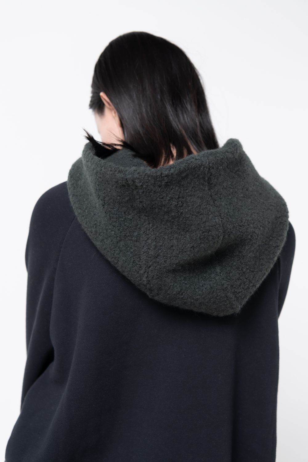 【23AW】balloon over boa hoody [BLACK×MOSS GREEN] - バルーンオーバーボアフーディー [ブラック×モスグリーン] / vu-a23-t06