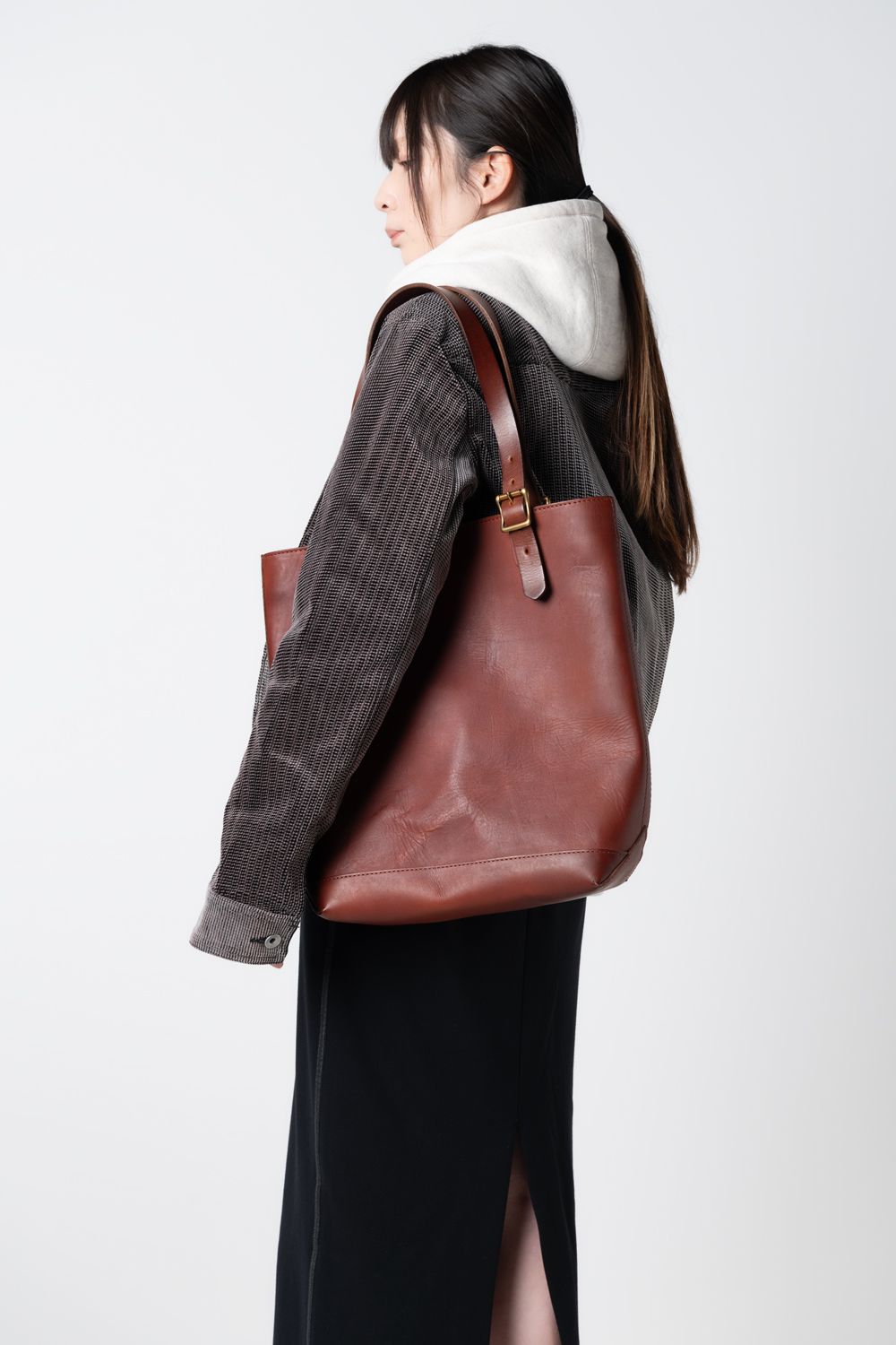 【ラスト1点 / 25SS】LEATHER TRAVEL TOTE BAG - HEIGHT [CAMEL] | トラベル トートバッグ (ハイト) / キャメル