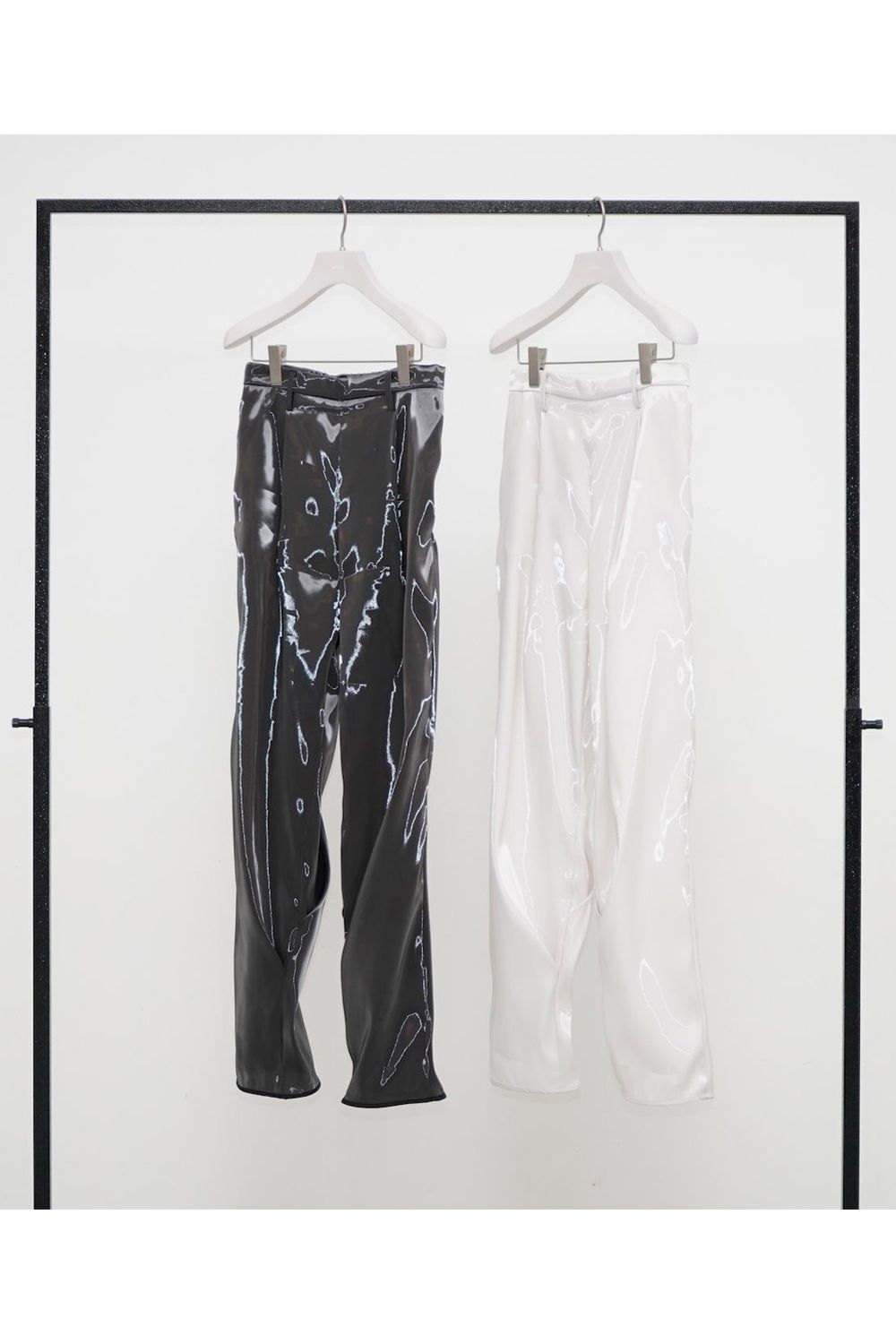 HATRA - 【23AW】Liquid Shape Trousers [black] - リキッドシェイプ