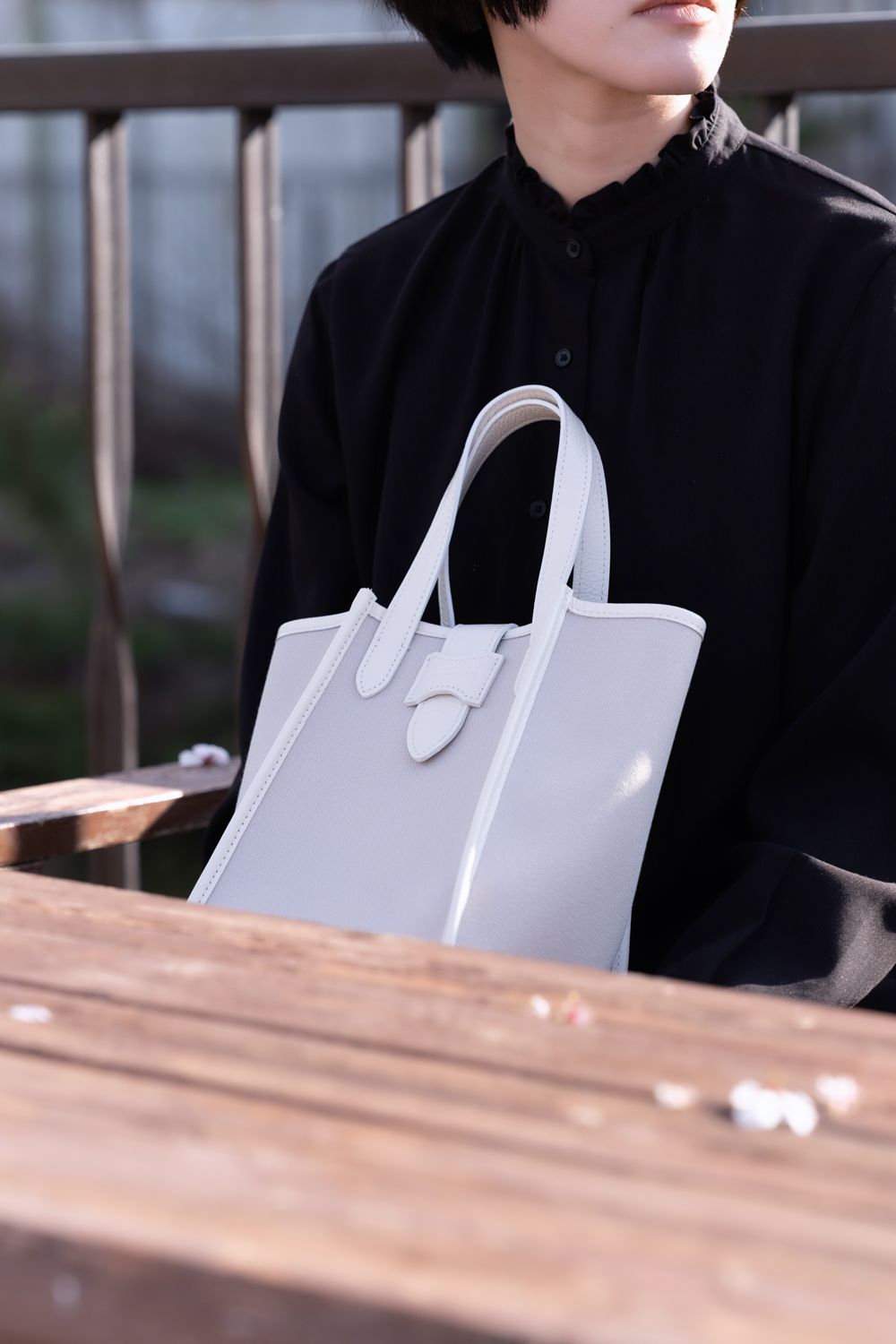 FEEL AND TASTE - FLAP mini tote [off×L.gray] / フラップ ミニトート