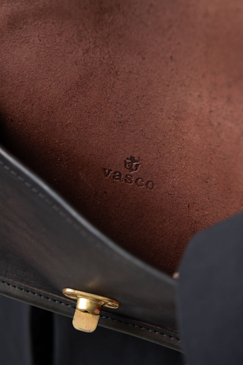 【ラスト1点 / 25SS】LEATHER CARRY SHOULDER BAG [BLACK] | レザーミニショルダーバッグ / ブラック