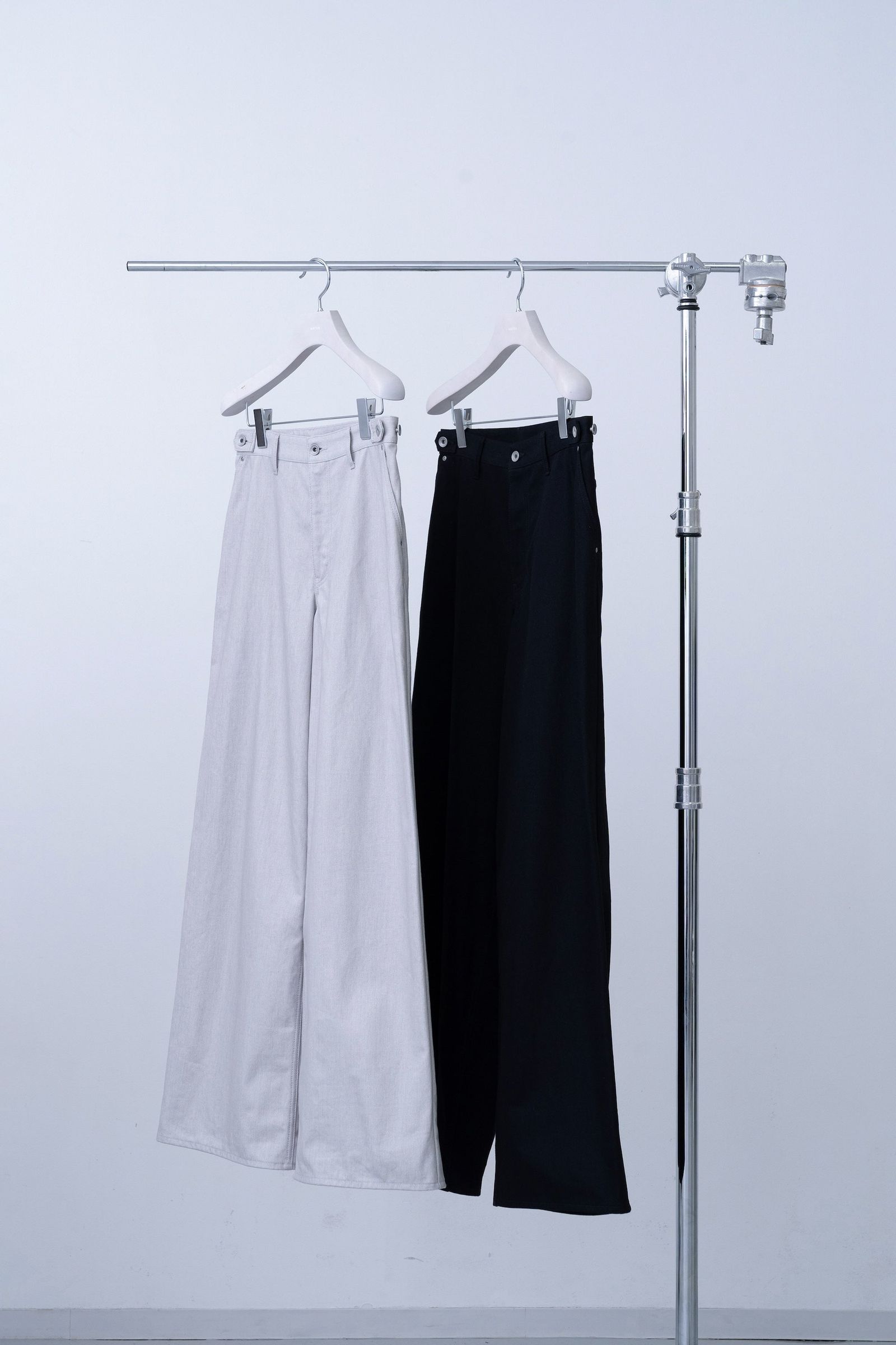 Slash Solid Denim [black]