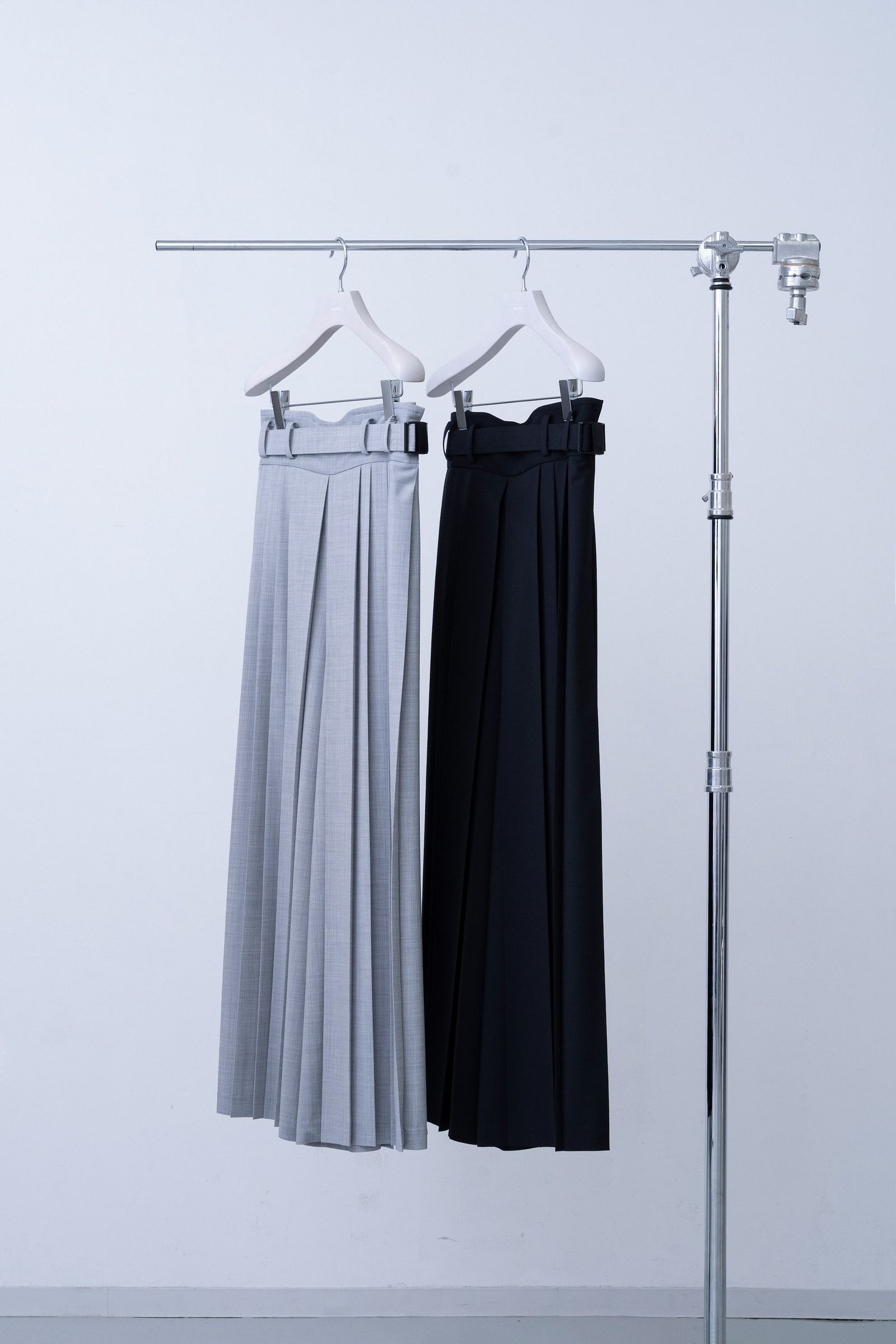 Hak Pleats Pants U [black]