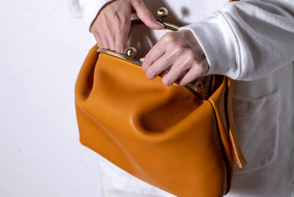 日本人の心を動かすがま口Bag