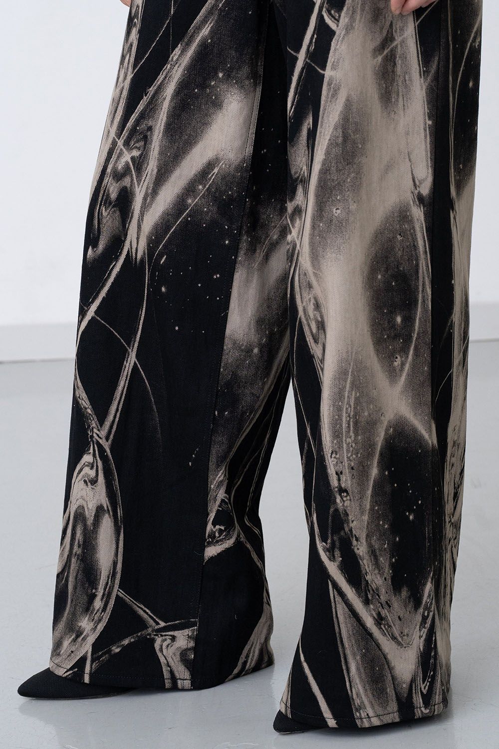 【26AW / 予約受付中】Sphere Bleach Denim [black]  - スフィアブリーチデニム [ブラック] / FW26BT06