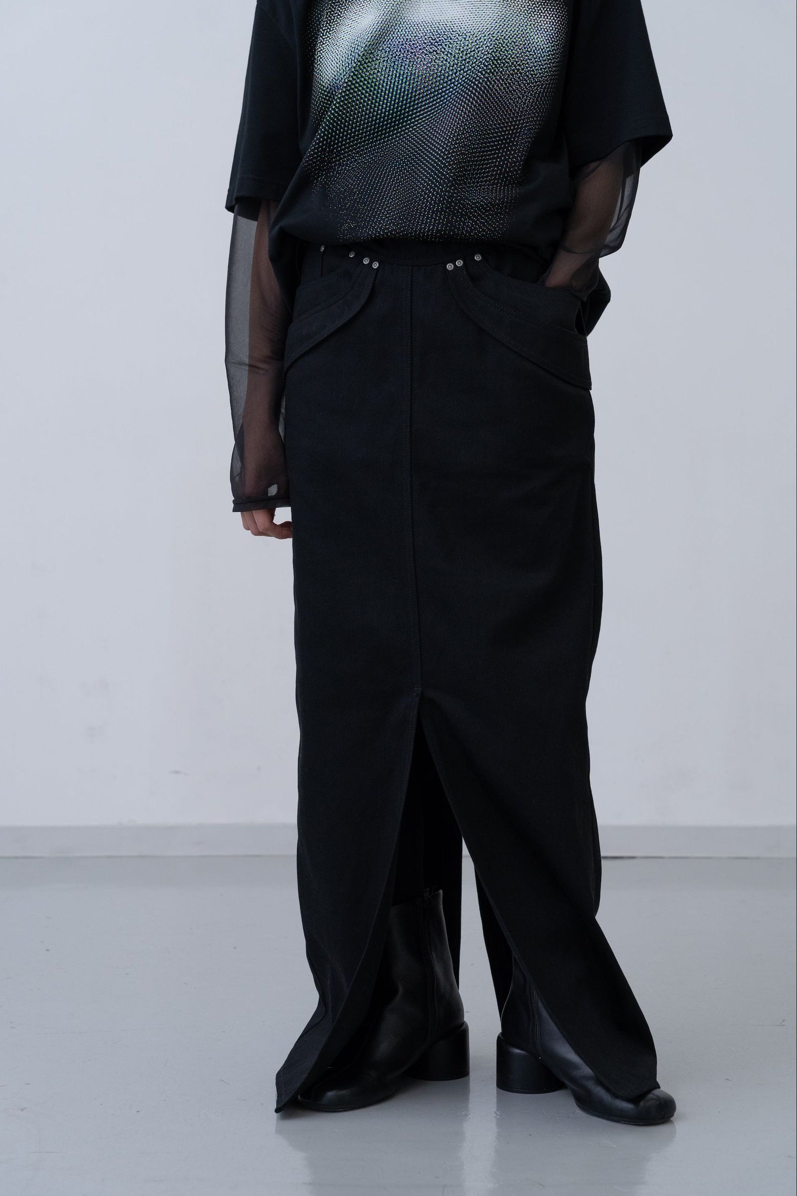Refrain Denim Skirt [black]