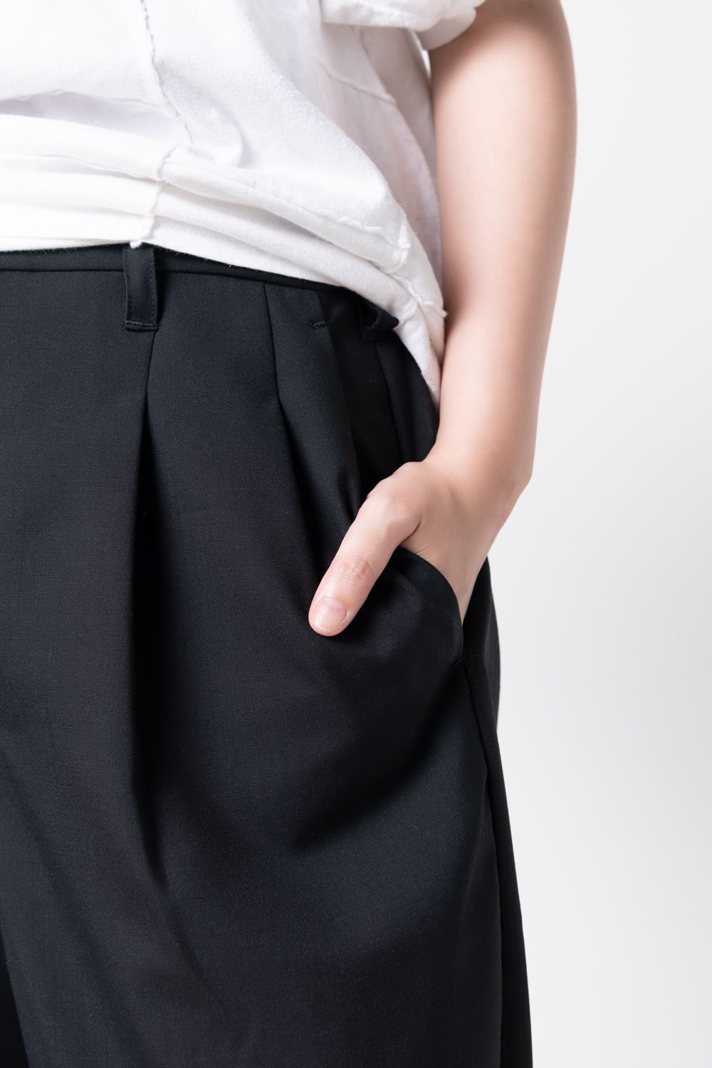 【ラスト1点 / 23AW】narrow tapered pants [BLACK] - ナローテーパードパンツ [ブラック] / vu-a23-p12