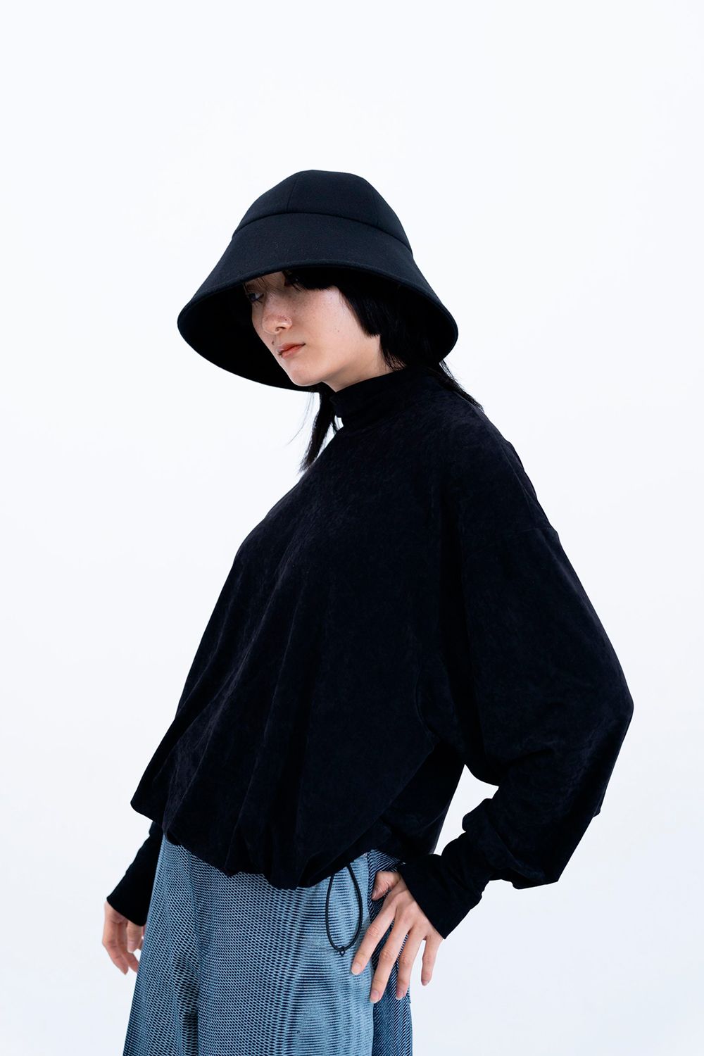 Lunar Velour Moc Top / moss – HATRA OFFICIAL