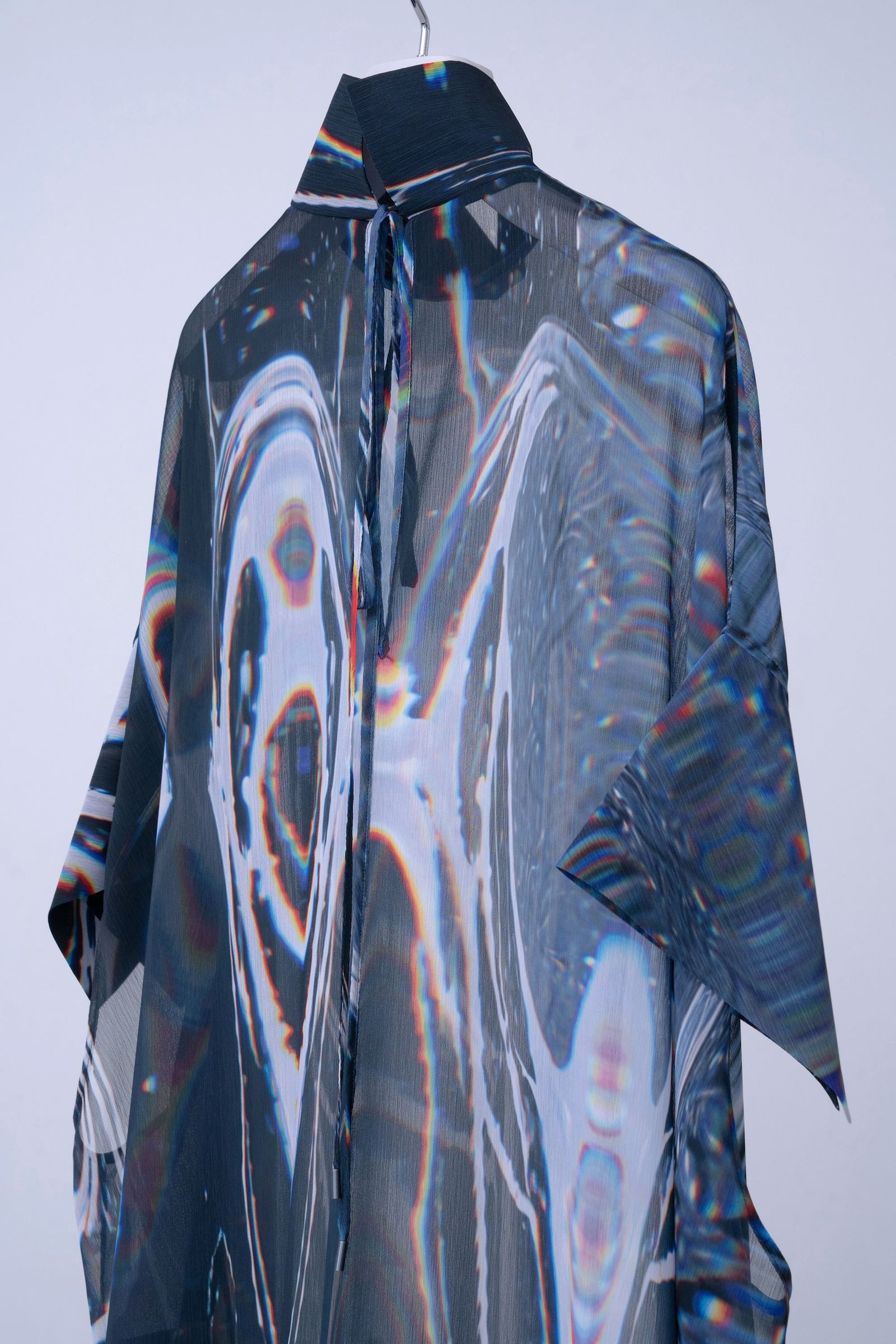 Phenomenal Sheer Robe [oil-black]