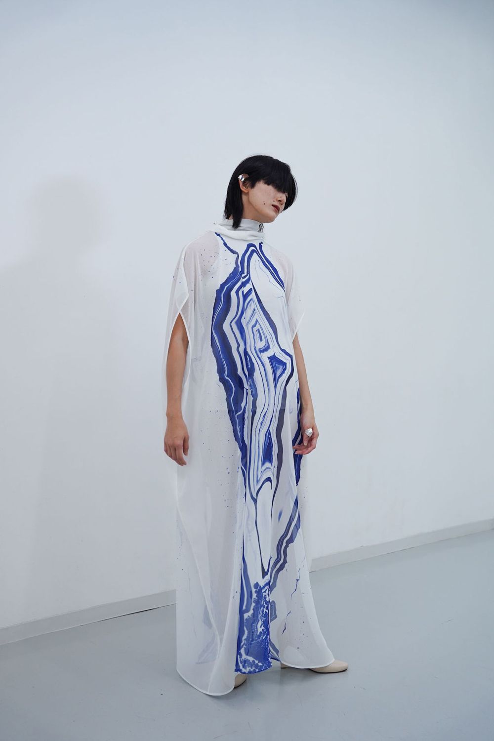 【24SS】Mobilitas Sheer Robe [white] - モビリタスシアーローブ [ホワイト] / SS24RO01