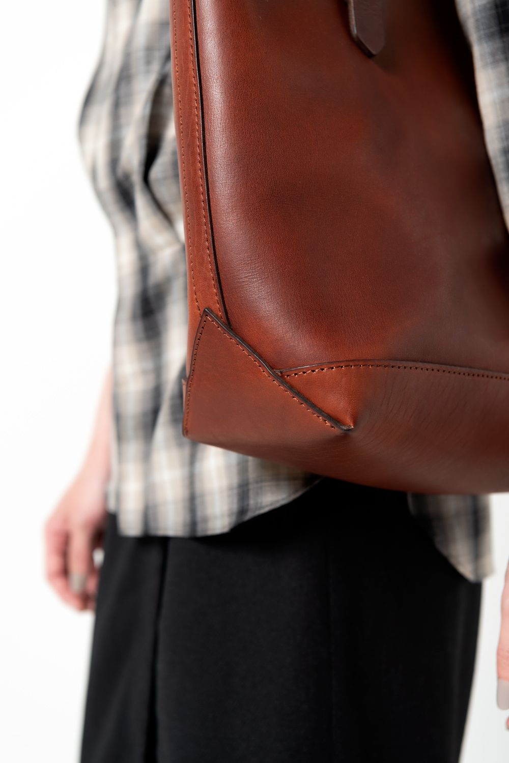 【ラスト1点】LEATHER TRAVEL TOTE BAG - MEDIUM [CAMEL] | トラベル トートバッグ (ミディアム) / キャメル